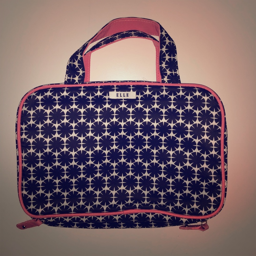 Pretty in Pink Elle traveling bag